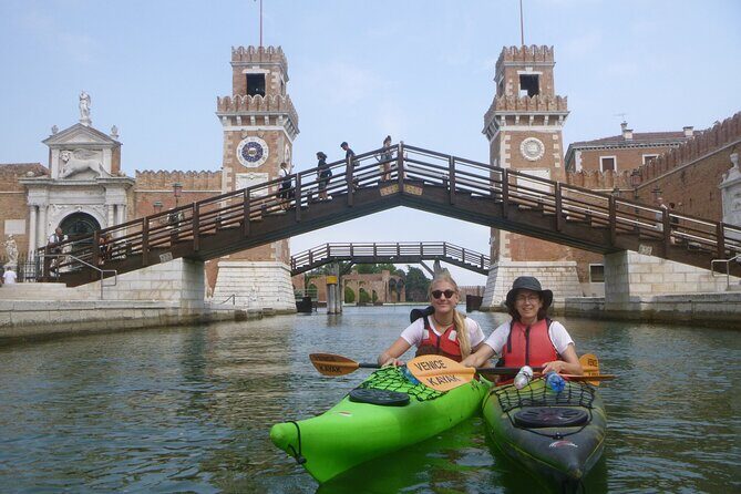 2 Hour Venice Canal Kayak Tour - Premium experience by day - The canal route: tight turns, busy boat traffic, and guide-first safety