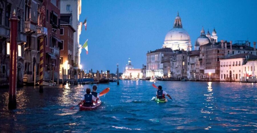 2hr Night Kayak Tour in Venice: premium tour with sunset - The gear setup for a night paddle: what’s included and why it helps