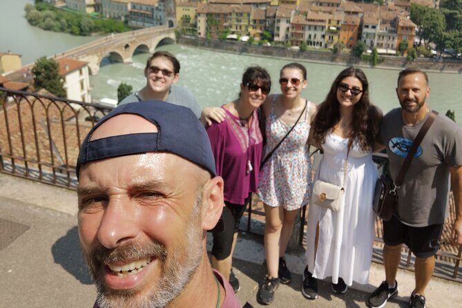 3 Hour Shared Walking and Aperitivo Tour of Verona - Guide style and group size: why the experience feels smooth