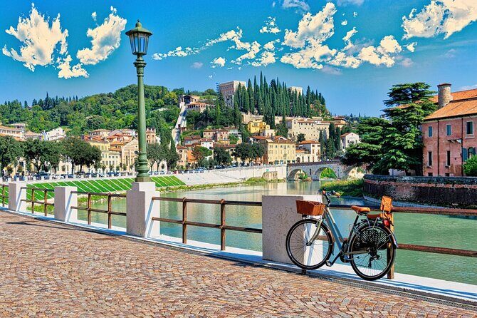 3 Hour Shared Walking and Aperitivo Tour of Verona - The aperitivo part: coffee/tea plus one drink