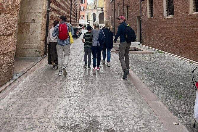 3-Hour Walking Tour with Guide Discovering Verona - San Lorenzo and Other Churches: Not Just Pretty Buildings