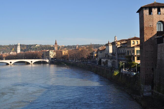 3-Hour Walking Tour with Guide Discovering Verona - Scaligero Bridge: A Medieval Photo Magnet With a Brain Attached