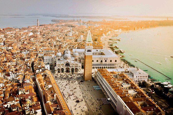 4-Hour Venice guided walking tour with Doge's Palace & St Mark's Basilica - Palazzo Ducale: Golden Staircase, council power, and the Bridge of Sighs