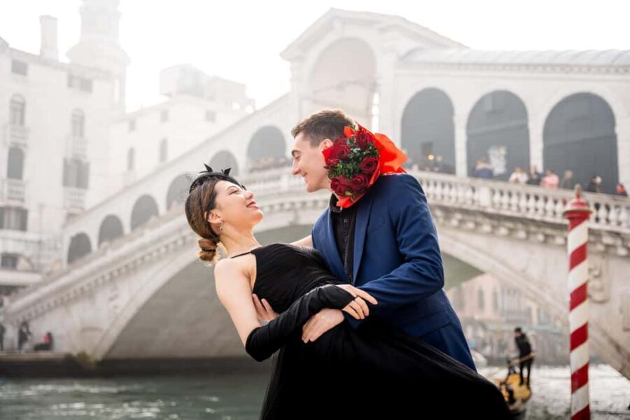 A Unique Photoshoot in Venice - Timing, Light, and How to Look Better Fast