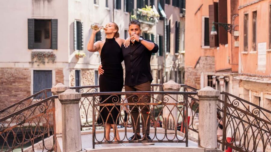 A Unique Photoshoot in Venice - Key Highlights You’ll Actually Feel During the Hour