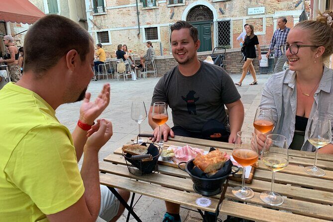 A Venetian Evening: Wine Tasting and Cicchetti with a Local Guide - Diet fit: vegetarian and pescatarian work well, but gluten-free and vegan do not