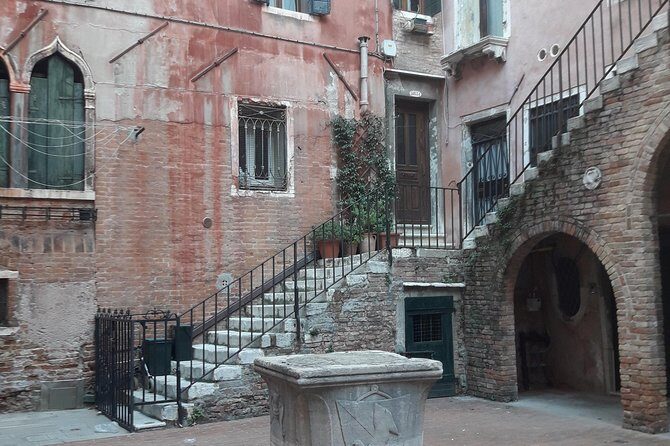 Bacaro Tour : Walk, eat and drink in Venice - Weather, walking, and the end of the tour near Rialto