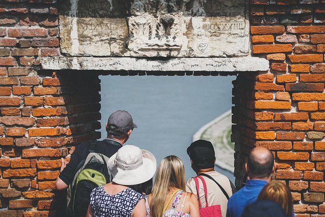 Best of Verona Highlights Walking Tour with Arena - Arena di Verona: Guided Inside Visit With Skip-the-Line Access