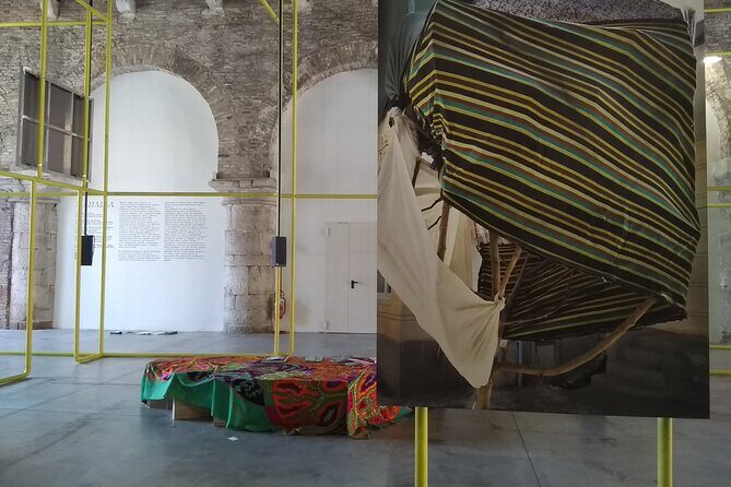 Biennale of Venice 2026, visit with private guide - Your Guide’s Style: Why Stories Beat a Guidebook