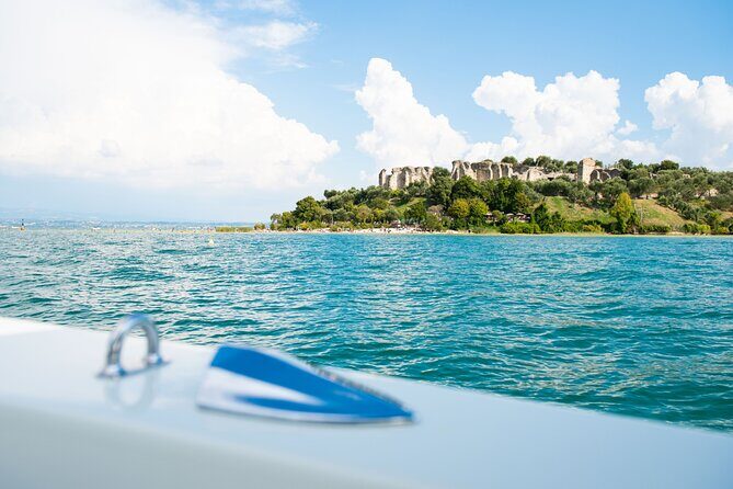 Boat Tour of the Islands of Lake Garda with Aperitif - Roman ruins from the sea: seeing the Grotte di Catullo the easy way