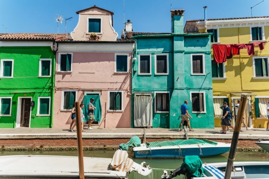 Boat Trip: Glimpse of Murano, Torcello & Burano Islands - The Murano stop: glassblowing + quick time to explore