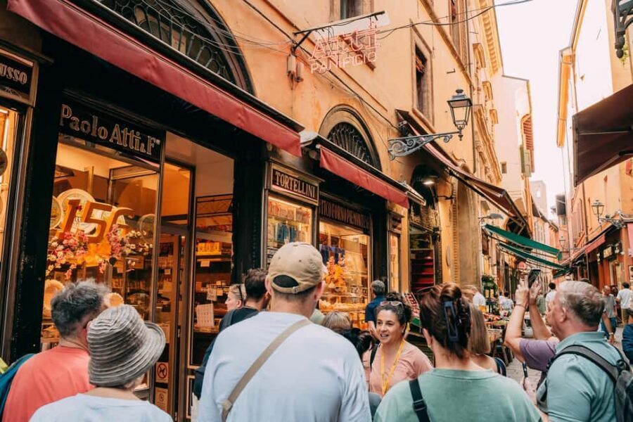 Bologna Walking tour with Tower Sky View and Archiginnasio - Why this Bologna walking tour works so well