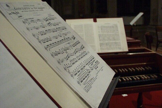 Casanova Opera Concert in San Marco Square - Comfort in a Small Room: Temperature, Heating, and Sound Balance