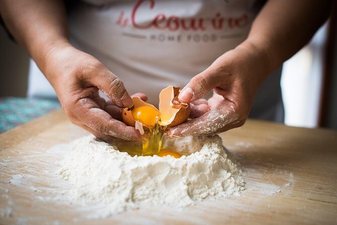 Cesarine: Pasta & Tiramisu Class at Local's Home in Verona - From Verona streets to a real local kitchen