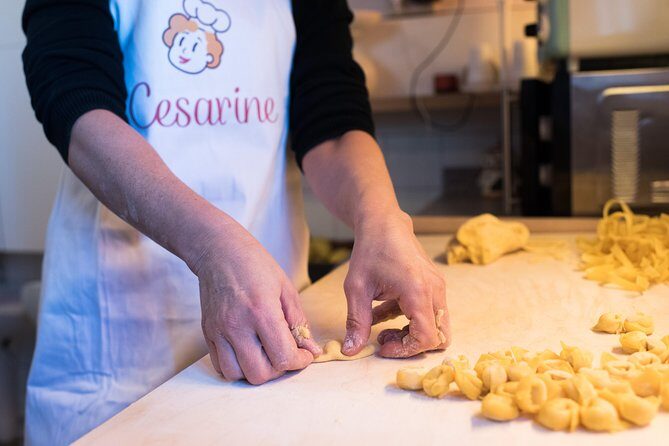 Cesarine: Private Pasta and Tiramisu Class in a Local Venice Home - Tiramisu in a real Venice rhythm