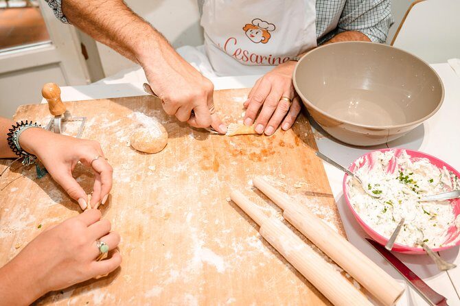 Cesarine: Small group Pasta and Tiramisu class in Padua - The social side: learning Padua through a home kitchen