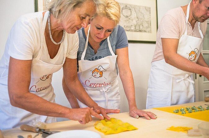 Cesarine: Small group Pasta and Tiramisu class in Treviso - FAQ