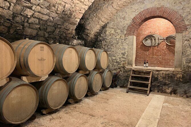 Champagne Experience at a Boutique Winery - Where you’ll do the tasting (and why you get options)