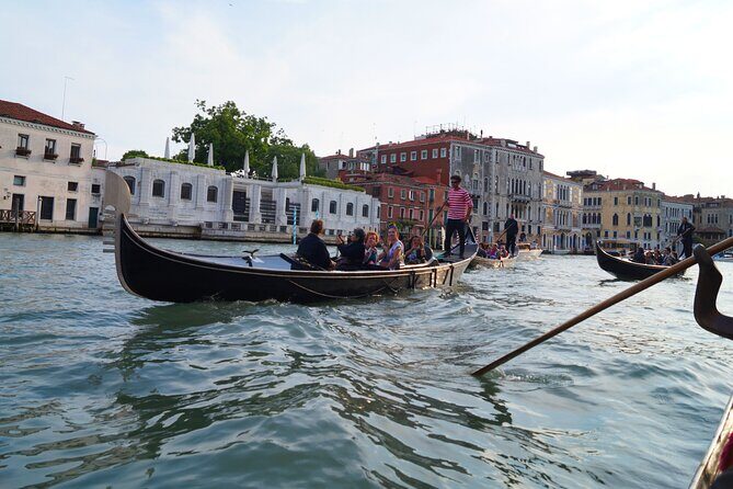Charming Gondola Ride on the Grand Canal & Gondola Gallery™ - Canal Grande overview: why the route matters