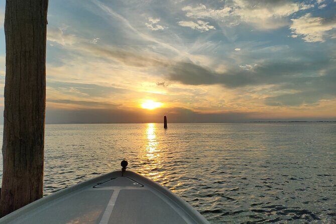 Chioggia: Sunset boat Tour in the Venetian Lagoon - Stop 2: Canal Vena after dark for a quieter kind of Venice