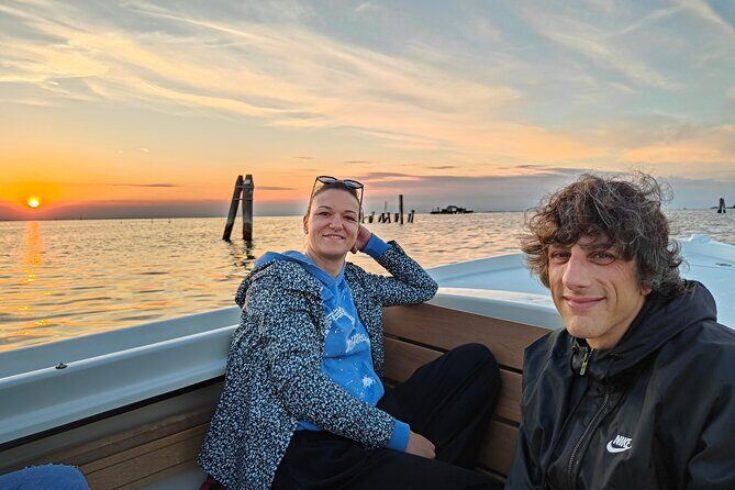 Chioggia: Sunset boat Tour in the Venetian Lagoon - The driver and how the tour handles the lagoon (shallow water know-how)