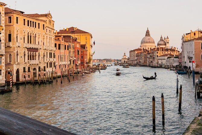 Cinematic Photoshoot in Venice: Capture Venice Hidden Gems - Your Venice photo route, stop by stop