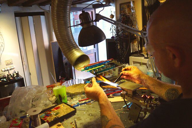 Create your Glass Artwork: Private Lesson with Local Artisan in Venice - Watching Massimiliano Make a More Complex Artwork