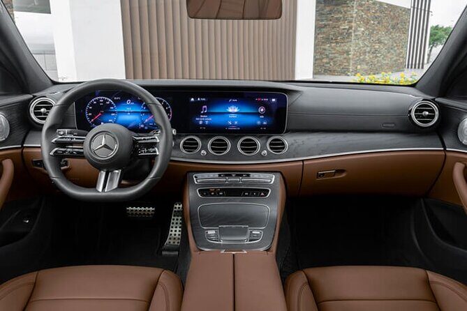 Departure from Piazzale Roma to Venice Airport VCE by Sedan - The Mercedes-Benz E Class Ride to VCE (and What to Expect)