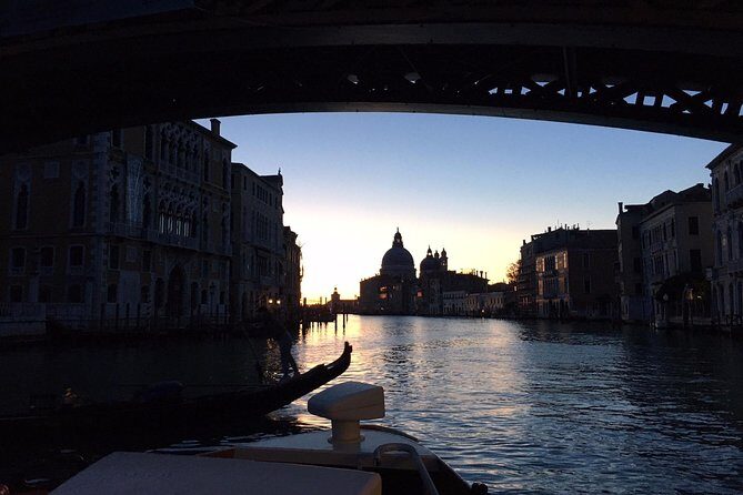 Discover Venice at sunset - Leaving the crowds behind: Campo Santa Maria Formosa and everyday Venice
