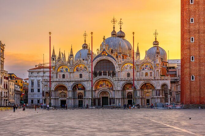 Doge Palace and Saint Mark's Basilica Guided Tour Fast Entry - Practical tips that prevent most Venice problems