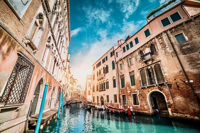 Ducal Venice, Historical Walking Tour & Skip the line Doge's Palace - Meeting point at TU.RI.VE. and what the tour format feels like