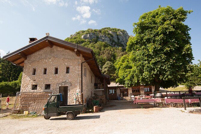 E-bike rental in Riva Del Garda - Where you meet: V.le Giovanni Prati, Riva del Garda