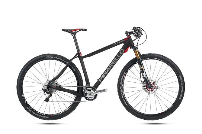 E-bike rental - Road bike - Mountain bike - The service edge: overhauled bikes and an English-speaking helper
