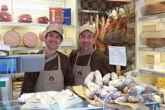 Eat Like a Local: Venice 3-Hour Small-Group Food Tasting Tour - Why This Tour Begins Near Rialto Bridge
