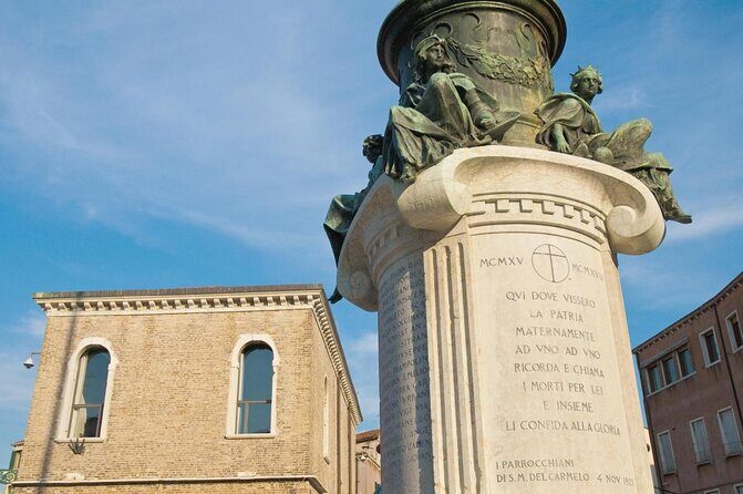 Eat like a Local: Venice Cicchetti and Wine Tasting Evening Tour - Key things you’ll notice right away