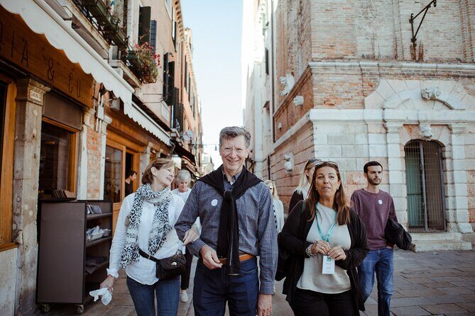 Eat like a Local: Venice Cicchetti and Wine Tasting Evening Tour - Osteria Alla Bifora: prosecco, cold cuts, and cheese in a restored setting