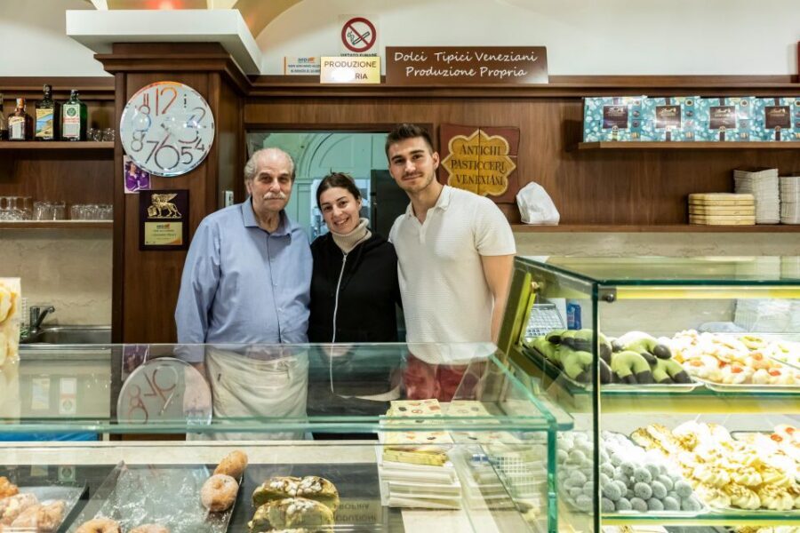 Eating Venice: Offbeat Food & Drinks Tour - Group size, pace, and making the most of 3.5 hours
