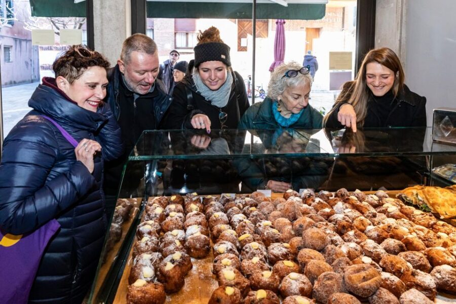Eating Venice: Offbeat Food & Drinks Tour - How the progressive tasting keeps it fun (not chaotic)