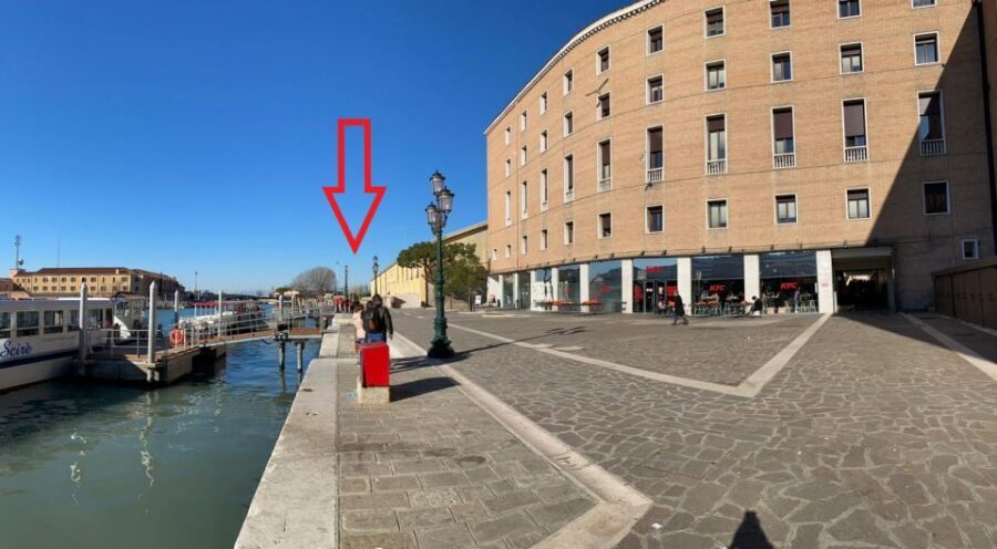 Evening Walking Tour with optional motorboat Ride - Key things to look for