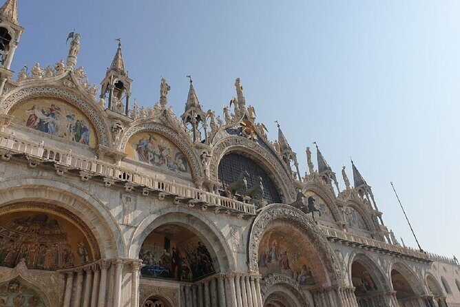 Exclusive Entrance Doge Palace & St. Mark's Basilica Terrace Tour - Who should book this early Doge + Basilica + terrace tour