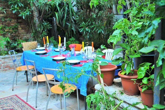 Experience A Traditional Sailor’s Supper In The Venetian Lagoon - Mackerel baked in foil with leek: a simple method with big payoff