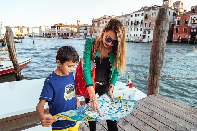 Family Friendly Venice Private City Tour - Where you meet near Rialto, and where you end at St Mark’s Square
