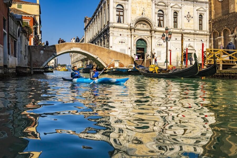 Family Kayaking Tour: Discovering Venice - Beginner-to-certain paddling: instruction that works for ages 5 to 17