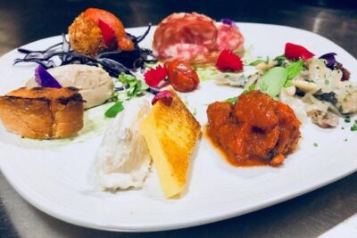 Four-course Food & Wine Pairing Elegant Dinner in Venice - What you’re really buying: four courses plus four matched wines