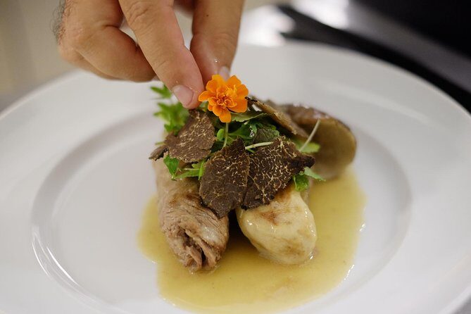 Four-course Food & Wine Pairing Elegant Dinner in Venice - The sightseeing bonus: popular sights and hidden corners (outside)