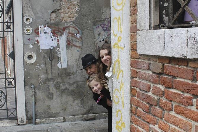 FriendInVenice: Experience the True Venice with a Private Tour - The Food Pauses: Cappuccino, Cicchetti, and Local Trattoria Time