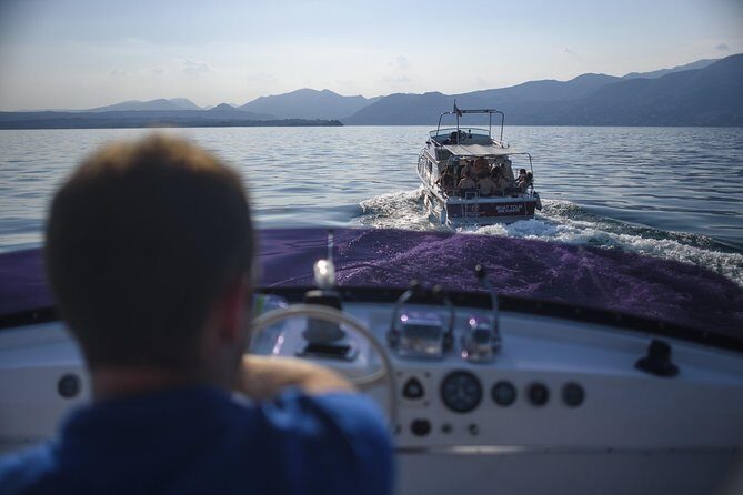 From Peschiera: Southern Lake Garda cruise with lunch - One Hour in Sirmione: How to Spend It Well