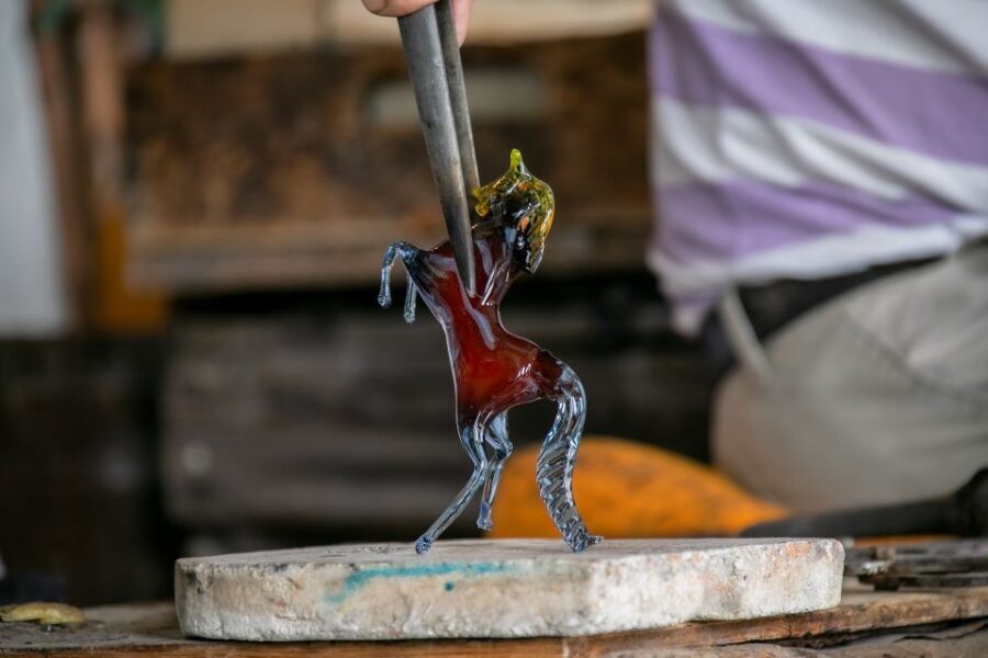 From Punta Sabbioni: Venice, Murano & Burano Guided Tour - Punta Sabbioni to Venice: The smart way to skip some stress