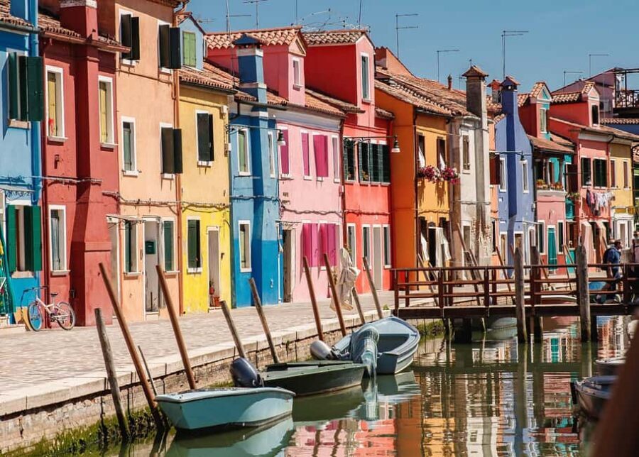 From Venezia: Murano, Burano, and Torcello Self-Guided Tour - Why this Murano–Burano–Torcello loop works so well