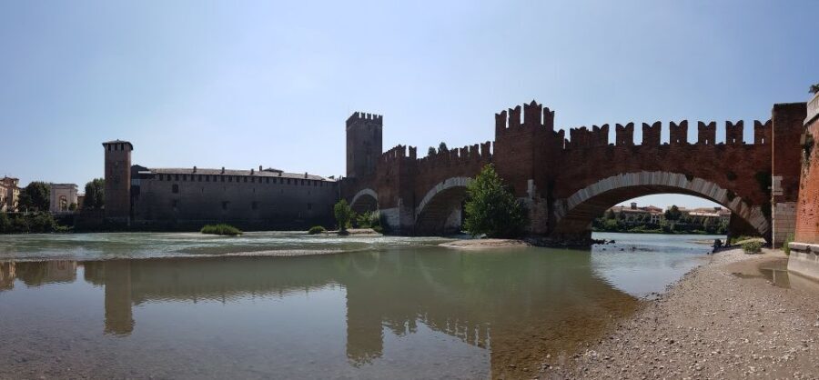 From Venice: Day Trip to Verona by Train with Guided Tour - Verona by foot with a real walking plan